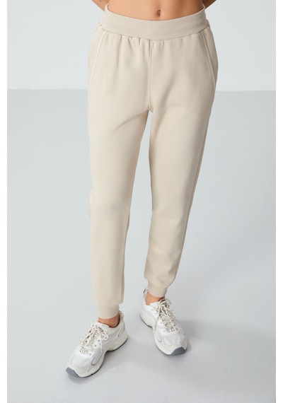 Tommy Life Bej Kompakt Pamuklu Kalın Pürüzsüz Dokulu Standart Fit Kadın Eşofman Altı - 94660 Bej