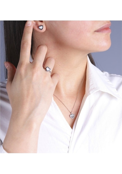 Diamond Line - Gülaylar - Beyaz Altın 8 Ayar Kalp Yüzük (530008017)