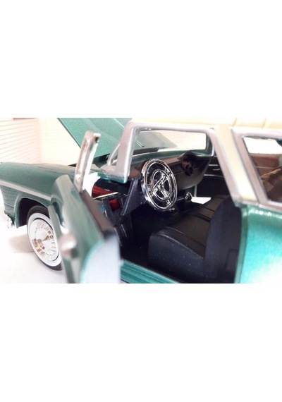Motormax 1955 Chevrolet Bel Air Nomad 1/24 Yeşil Model Araba