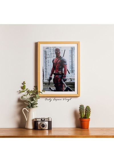 Ryan Reynolds Deadpool 20x30 Cm Boyutunda El İmzalı Fotoğraf Ömü