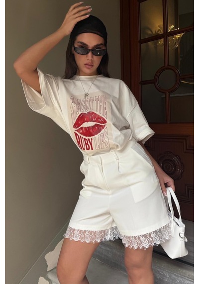 Madmext Beyaz Dantel Detay Şık Kadın Şort Mg2790