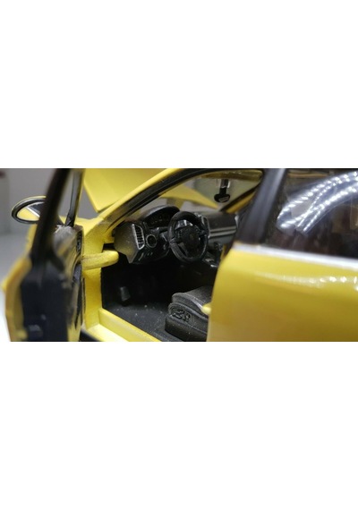 Burago Porsche Cayenne Turbo 1/24 Sarı Model Araba