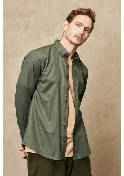 AC&Co / Altınyıldız Classics Erkek Haki Slim Fit Dar Kesim Düğmeli Yaka Gabardin Desenli Gömlek 4A2023100059HAKM Haki AC&Co / Altınyıldız Classics Erkek Haki Slim Fit Dar Kesim Düğmeli Yaka Gabardin Desenli Gömlek 4A2023100059HAKM Haki