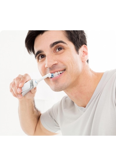 Oral-B Pro 750 CrossAction Elektrikli Diş Fırçası Pembe