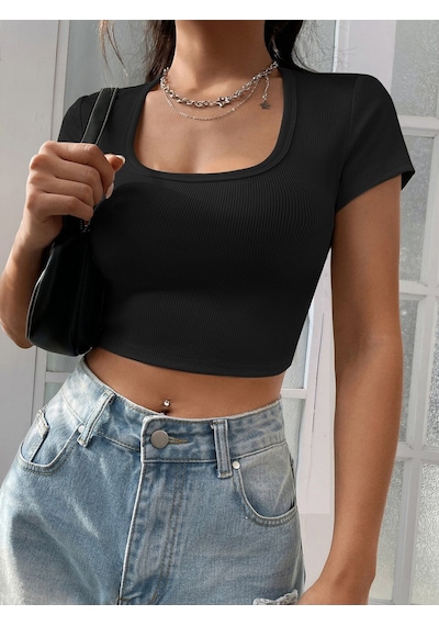 Liona Kare Yaka Siyah Renk Fitilli Kısa Kollu Slim Fit Crop Top Bluz