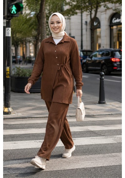 Hb Harma Time Butik Kadın Düğmeli Kuşaklı Çilek Kumaş Tunik Pantolon Kahverengi İkili Takım Kahverengi Kahverengi Hb Harma Time Butik Kadın Düğmeli Kuşaklı Çilek Kumaş Tunik Pantolon Kahverengi İkili Takım Kahverengi Kahverengi