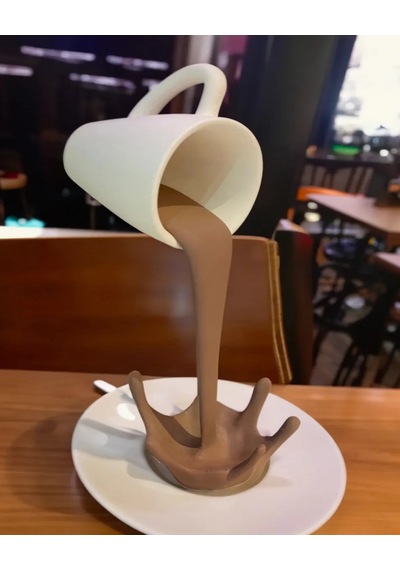 Dekoratif Dökülen Kahve Figürü , Sıcak Çikolata Figür , İçecek Köşesi Biblosu 28 X 10 Cm