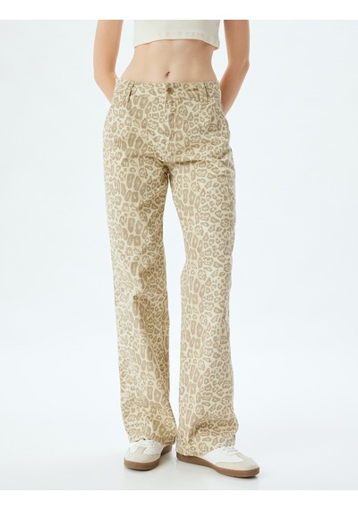 Koton Leopar Pantolon Düz Paça Standart Bel Cepli Düğmeli Pamuklu Leopar Desenli 4sal40109mw Leopar Koton Leopar Pantolon Düz Paça Standart Bel Cepli Düğmeli Pamuklu Leopar Desenli 4sal40109mw Leopar