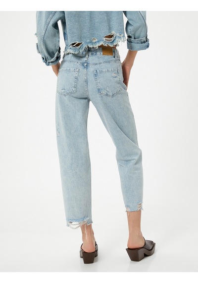 Koton Çok Yıpratmalı Kısa Düz Kesik Paça Kot Pantolon Cepli - Eve Straight Jeans Açık İndigo 4sal40409md Açık İndigo Koton Çok Yıpratmalı Kısa Düz Kesik Paça Kot Pantolon Cepli - Eve Straight Jeans Açık İndigo 4sal40409md Açık İndigo