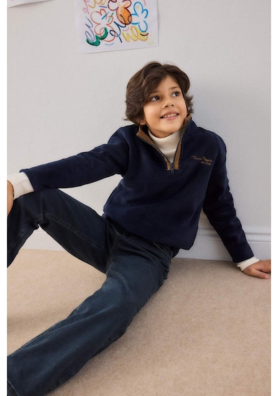 Defacto Erkek Çocuk New Regular Fit Yarım Balıkçı Yaka Nakışlı İçi Yumuşak Tüylü Polar Sweatshirt G3670a825cwnv256 Lacivert-nv256 Defacto Erkek Çocuk New Regular Fit Yarım Balıkçı Yaka Nakışlı İçi Yumuşak Tüylü Polar Sweatshirt G3670a825cwnv256 Lacivert-nv256