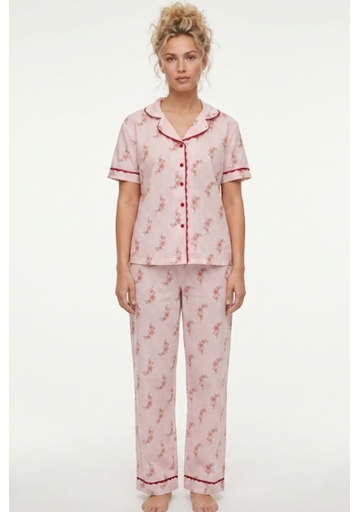 Siyah İnci İnce Soft Örme Düğmeli Dantel Biyeli Pijama Takımı 8061 Pembe Çiçek Siyah İnci İnce Soft Örme Düğmeli Dantel Biyeli Pijama Takımı 8061 Pembe Çiçek