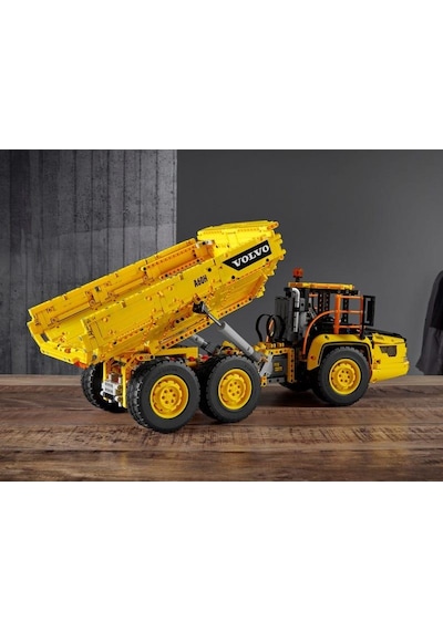 LEGO® Technic 42114 6X6 Volvo Mafsallı Kamyon 2193 Parça