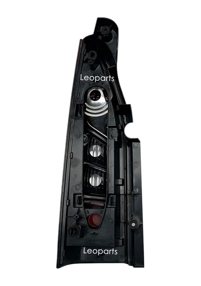 Leoparts Partner Tepee Stop Lambası Sağ Koyu Renk / Duysuz 2008-2015 9677205080