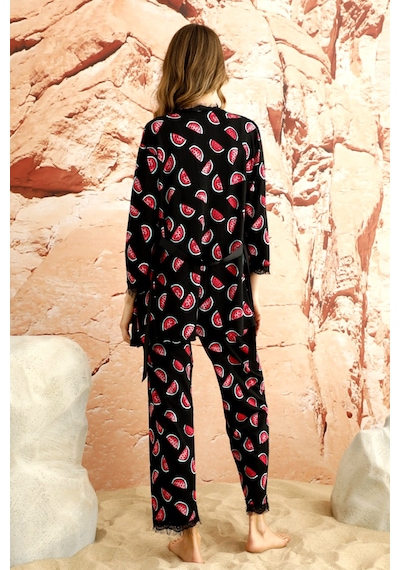 Nisanca Sabahlıklı Dantel Detaylı Pegasus Kadın Pijama Takımı-çeyizlik Takım- Geniş Beden Aralığı Siyah-Kırmızı Siyah - Kırmızı Nisanca Sabahlıklı Dantel Detaylı Pegasus Kadın Pijama Takımı-çeyizlik Takım- Geniş Beden Aralığı Siyah-Kırmızı Siyah - Kırmızı