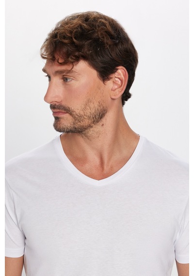 Tudors Erkek Slim Fit Dar Kesim Pamuk Yumuşak Dokulu Beyaz V Yaka Tişört-32119 Beyaz
