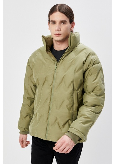 Wrangler Regular Fit Normal Kesim Tam Fermuarlı Şişme Mont Çok Renkli