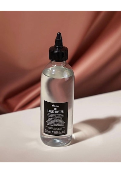 Oi Liquid Luster Hızlı Parlaklık Veren Durulanan Saç Serumu 300ml 76078 8004608278450