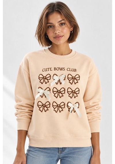 Mevese Kadın Fiyonk Nakışlı Kurdele Aksesuarlı Sweatshirt - Üç İplik Şardonlu Sıcak Tutan Üst - Bej Mevese Kadın Fiyonk Nakışlı Kurdele Aksesuarlı Sweatshirt - Üç İplik Şardonlu Sıcak Tutan Üst - Bej