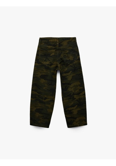 Koton Kamuflaj Desenli Cep Detaylı Pamuklu Gabardin Baggy Pantolon Haki Desenli 7wkb40048tw Koton Kamuflaj Desenli Cep Detaylı Pamuklu Gabardin Baggy Pantolon Haki Desenli 7wkb40048tw