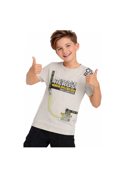 İrem Çocuk Giyim Erkek Çocuk Heroes Yazı Desenli İp Aksesuarlı Bej Renk Kısa Kollu Tişört Bej İrem Çocuk Giyim Erkek Çocuk Heroes Yazı Desenli İp Aksesuarlı Bej Renk Kısa Kollu Tişört Bej
