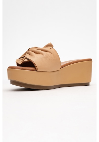 Luvishoes Luvi Shoes Jeff Koyu Bej Cilt Hakiki Deri Fiyonklu Kadın Dolgu Topuklu Terlik Koyu Bej