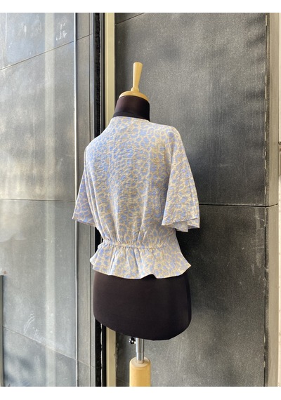 Pera Moda Leopar Desenli Önden Bağlamalı Beli Lastikli Crop Bluz Gömlek Bebe Mavisi