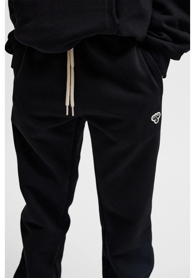 Hummel Pamuklu Loose Fit Logolu Elastik Paça Eşofman Altı Unisex Çocuk Eşofman Altı 232951-2001 Siyah Hummel Pamuklu Loose Fit Logolu Elastik Paça Eşofman Altı Unisex Çocuk Eşofman Altı 232951-2001 Siyah