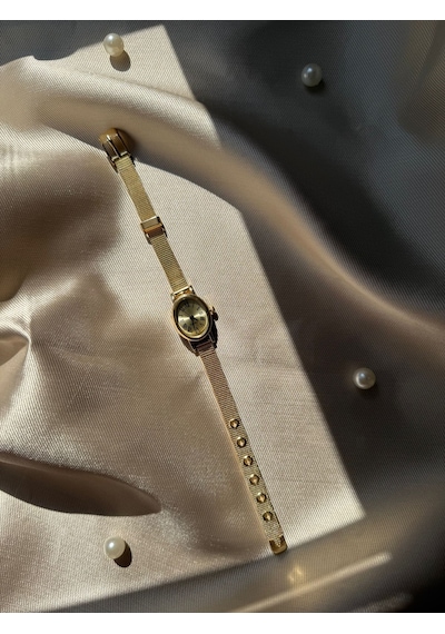 Retro Minimal Hasır Kordon Vintage Kadın Kol Saati Gold Altın