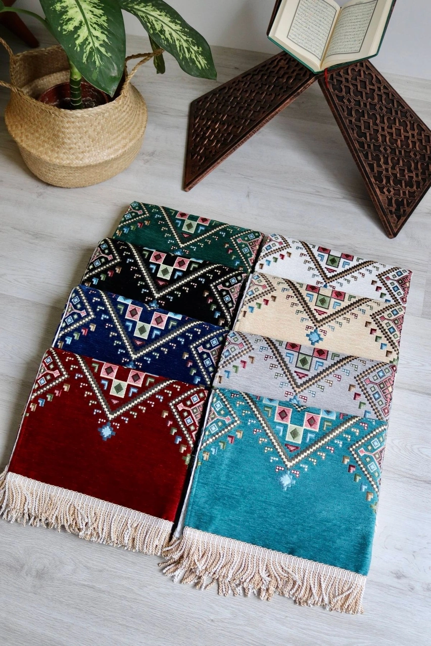 Kilim Desenli Astarlı Lüks Seccade S1020 Krımızı Kırmızı
