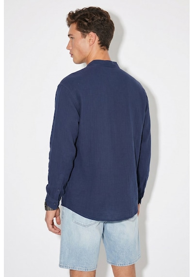 Bianco Lucci Erkek Nefes Alabilir Yarım Oversize Müslin Kumaş Uzun Kol Hakim Yaka Gömlek 60001002 - Lacivert Bianco Lucci Erkek Nefes Alabilir Yarım Oversize Müslin Kumaş Uzun Kol Hakim Yaka Gömlek 60001002 - Lacivert