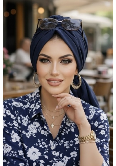 Aişe Tesettür Koyu Lacivert Tokalı Bone