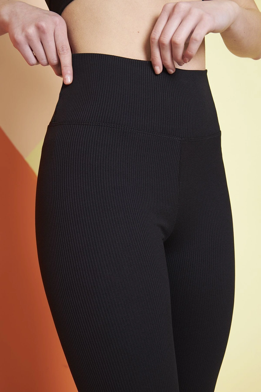 Thiff Gymwear Bej Yüksek Bel Fitilli Toparlayıcı Interlok Örme Spor Dar Paça Kadın Tayt SiYAH