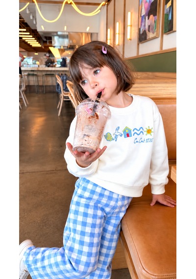 Elzo Collection Kız Çocuk Figür Desenli Ekru Sweatshirt Mavi Kareli Gabardin Denim Şardonsuz Alt Üst Takım Ekru - Mavi Elzo Collection Kız Çocuk Figür Desenli Ekru Sweatshirt Mavi Kareli Gabardin Denim Şardonsuz Alt Üst Takım Ekru - Mavi