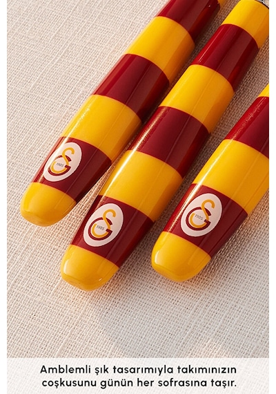 Karaca X Galatasaray 18 Parça 6 Kişilik Çatal Kaşık Bıçak Takımı Kırmızı