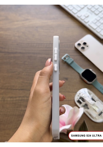 Samsung Galaxy S24 Ultra Uyumlu Süper İnce Mat Ultra Thin Silikon Kılıf Beyaz