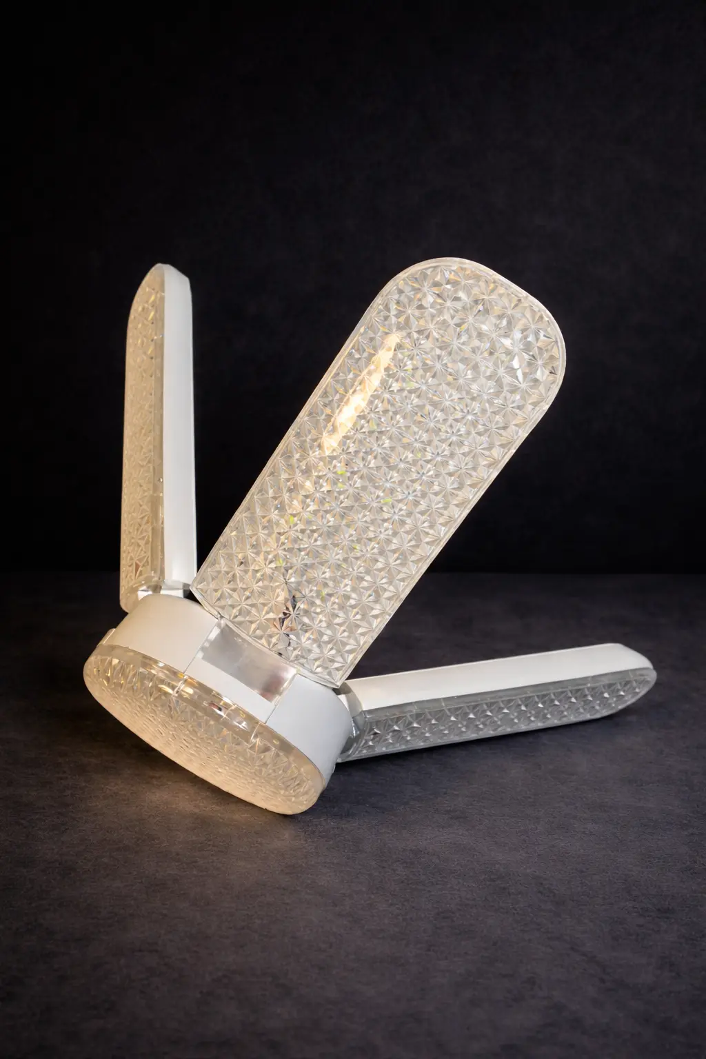 50 Watt Kristal Pervane Led Ampul Yüksek Işık 3600 Lümen Beyaz Işık
