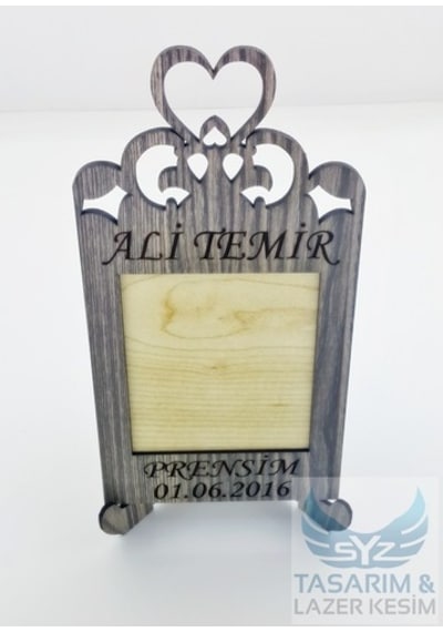 Ahşap Fotoğraf Çerçevesi (384870274)