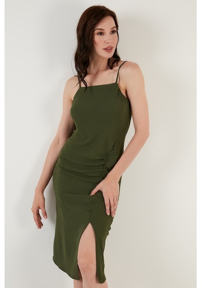 Lela Halter Yaka Ip Askılı Yırtmaçlı Bayan Elbise 6057149 Açık Haki Lela Halter Yaka Ip Askılı Yırtmaçlı Bayan Elbise 6057149 Açık Haki