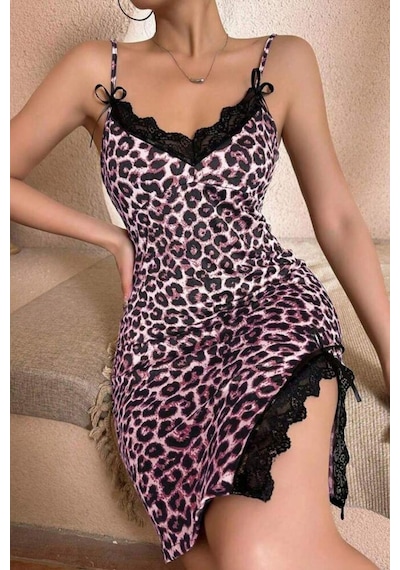 Bella Notte Pembe Leopar Desenli Askılı Yırtmaçlı Pijama Gecelik