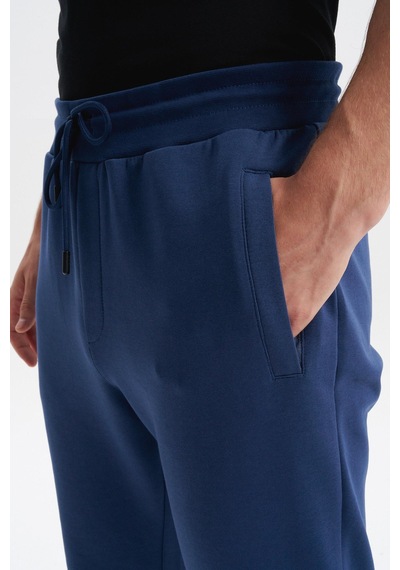 Ar-ma Erkek Slim Fit Örme Interlok Basic Dar Paça Eşofman Altı Arka Ve Yan Fleto Fermuar Cepli Paçalar Ribanalı %80 Pamuk %14 Polyester %6 Elastane K30174998902 İndigo-i1 İndigo Ar-ma Erkek Slim Fit Örme Interlok Basic Dar Paça Eşofman Altı Arka Ve Yan Fleto Fermuar Cepli Paçalar Ribanalı %80 Pamuk %14 Polyester %6 Elastane K30174998902 İndigo-i1 İndigo