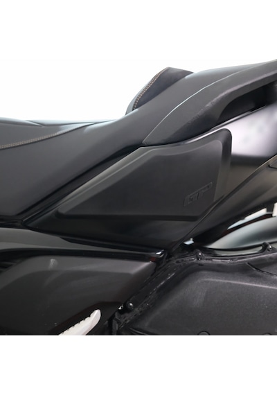 GP Kompozit Yamaha XMAX 250 2023-2024 Uyumlu Bacak ve Sele Altı Grenaj Koruma Seti Siyah