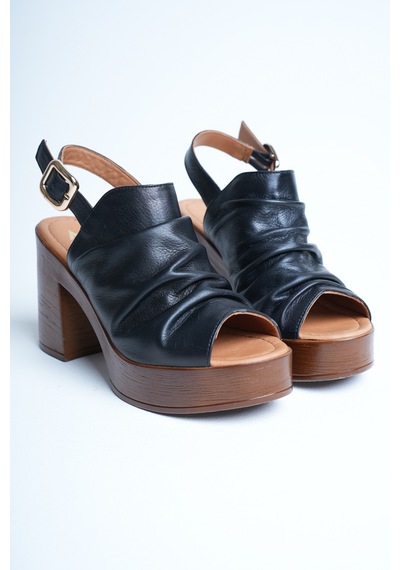 Analin Shoes Kadın Hakiki Deri Platform Topuklu Kırışık Sandalet Siyah
