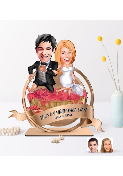 Kişiye Özel Yılın En Mükemmel Çifti Karikatürlü 3D Ahşap Biblo Pl N11.2198