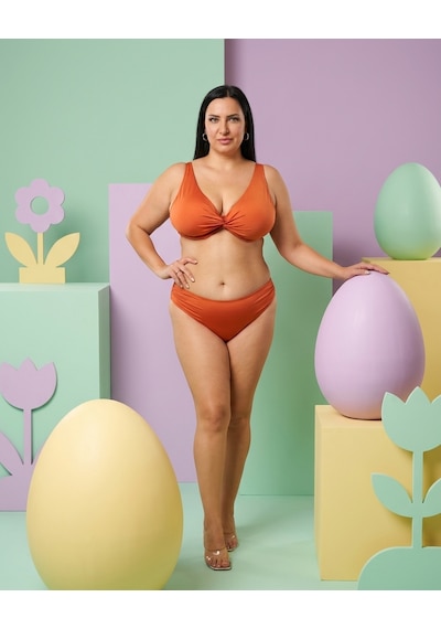 Büyük Beden Balenli Çapraz Detaylı Ayarlanabilir Askılı Toparlayıcı Kadın Bikini Takım Turuncu Büyük Beden Balenli Çapraz Detaylı Ayarlanabilir Askılı Toparlayıcı Kadın Bikini Takım Turuncu