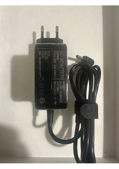 19 Volt 2.37 Amper Asus Uyumlu Adaptör 19 Volt 2.37 Amper 4.0 Mm 1.35 Mm Adaptör