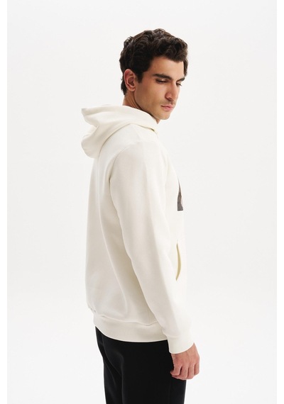 AR-MA Arma Erkek Kapüşonlu Kanguru Cepli 3 İplik Baskılı Şardonlu Regular Fit Sweatshirt K30254628702 Ekru AR-MA Arma Erkek Kapüşonlu Kanguru Cepli 3 İplik Baskılı Şardonlu Regular Fit Sweatshirt K30254628702 Ekru