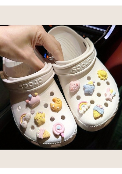 Mucit Home Delikli Crocs Terlik Süsü 1 Adet Tüm Terlikler Uyumlu Karışık-Çok Renkli