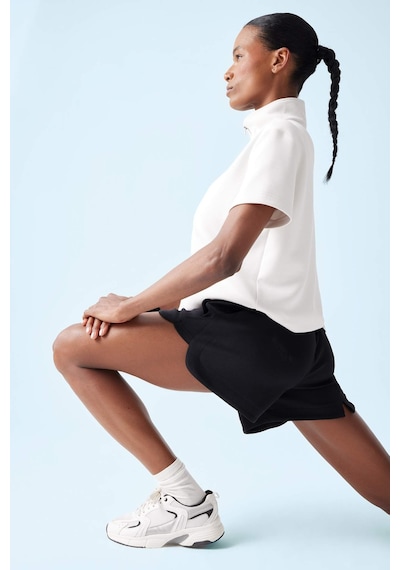 DeFactoFit Standart Fit Sporcu Kısa Paça Modal Şort E2933AX25SMBK81 Siyah
