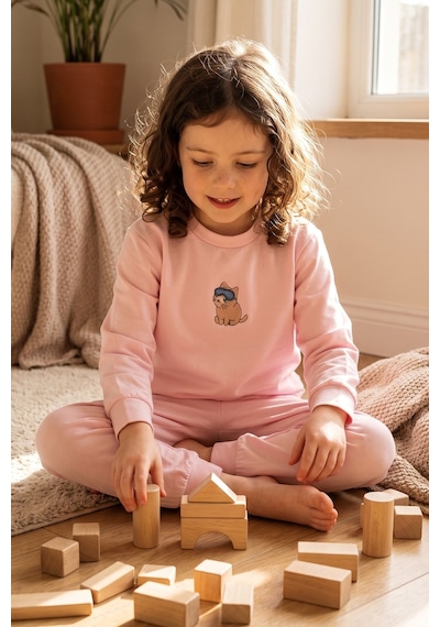 Zuzunga Kız Çocuk Bej Rengi Süprem %100 Pamuk Kedi Baskılı Pijama Takımı Toz Pembe Zuzunga Kız Çocuk Bej Rengi Süprem %100 Pamuk Kedi Baskılı Pijama Takımı Toz Pembe
