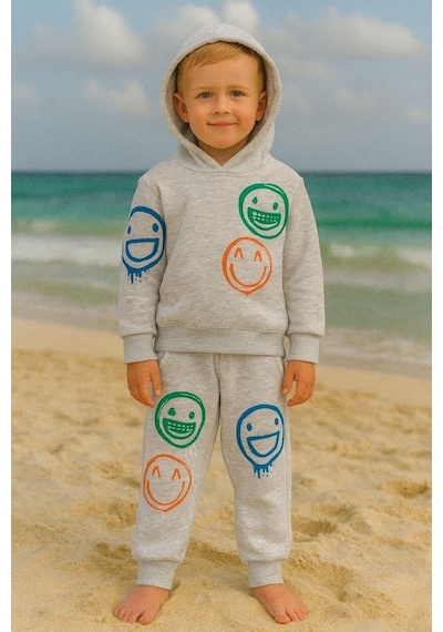 Cg Kids Smiley Renkli Gülenyüz Erkek Çocuk 3 İplik Şardonlu, Kapşonlu Alt Üst Takım Süper Kalite Kum Gri Cg Kids Smiley Renkli Gülenyüz Erkek Çocuk 3 İplik Şardonlu, Kapşonlu Alt Üst Takım Süper Kalite Kum Gri